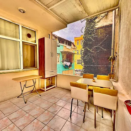 A Happy Morning اسطنبول